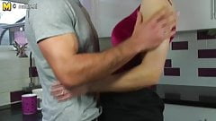 UK Mature MOM fucks her son’s friend