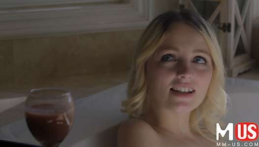 LAA-0020-HOW ABOUT ME SERVING YOU? EP3-Kate Bloom