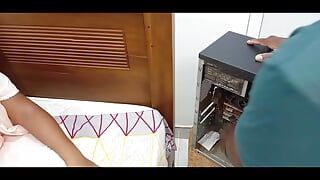 Computer Repaired and no money to pay. She paid using her pussy