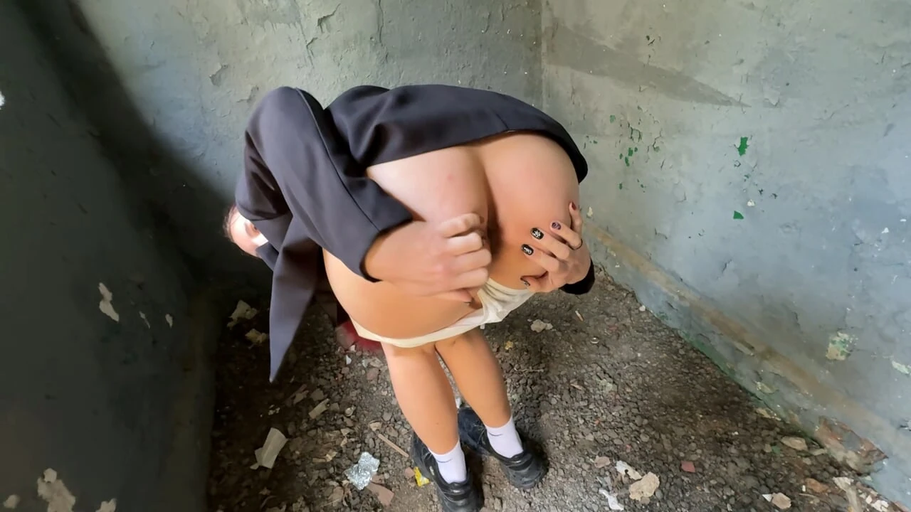 “Please not in the Pussy, I have a boyfriend” A cute student paid with her asshole for the trip